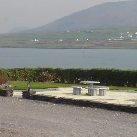 Carraig Liath House Nocleg ze śniadaniem Clynacartan