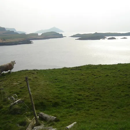 Carraig Liath House Clynacartan